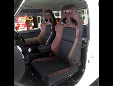 SUZUKI�@�W���j�[�@JB23�i2014�N�j�@�Ɂ@RECARO�i���J���j�@SR-7F�@GU100H�@�u���E���@�V�[�g�q�[�^�[�t���@�~���E�@����