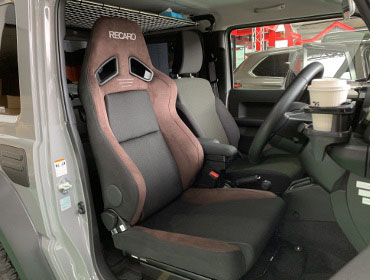 SUZUKI�@�W���j�[�V�G���@JB74W�@�Ɂ@RECARO�i���J���j�@SR-7F�@GU100H�@�u���E���@�V�[�g�q�[�^�[�t���@����