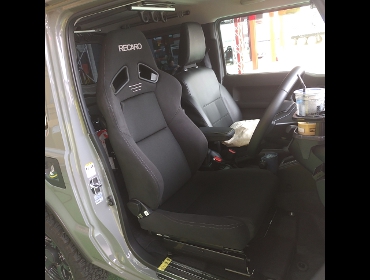SUZUKI�@�W���j�[�@JB64�@�Ɂ@RECARO�i���J���j�@SR-7F�@GK100H�@BK/BK�@����