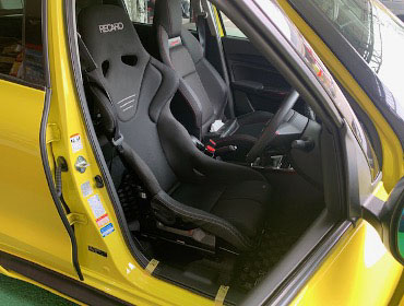 SUZUKI�@�X�C�t�g�X�|�[�c�@ZC33(2020�N�j�@�Ɂ@RECARO�i���J���j�@RS-G�@GK�@BK/BK�@����