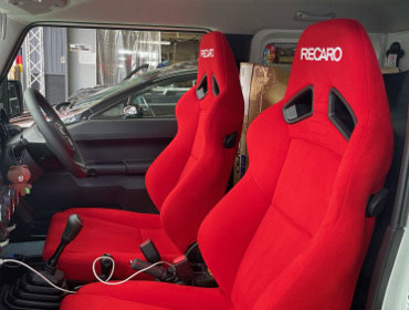 SUZUKI�@�W���j�[�@�V�G���@JB74�i2023�N�j�@�Ɂ@RECARO�i���J���j�@SR-7F�@KK100�@RED�@�~���E�@����