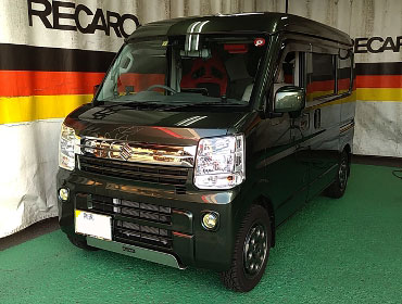 SUZUKI�@�G�u���B�o���@DA17�@�Ɂ@RECARO�i���J���j�@SR-7F�@GU100�@RED�@�A�[�����X�g�t���@����