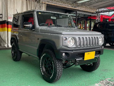 SUZUKI�@�W���j�[�@JB64�i2023�N�j�@�Ɂ@RECARO�i���J���j�@SR-7F�@GU100H�@RED�@A/R�@�~���E�@����