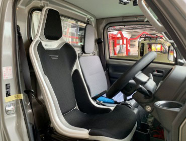 SUZUKI�@�L�����[�g���b�N�@DA16T�i2023�N�j�@�Ɂ@RECARO�i���J���j�@RCS�@�z���C�g�V�F��/BK���b�V���@�V�[�g�q�[�^�[�t���@����