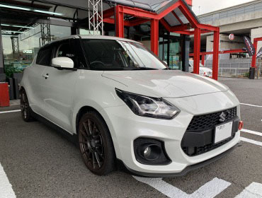 SUZUKI�@�X�C�t�g�X�|�[�c�@ZC33S�i2021�N�j�@�Ɂ@RECARO�i���J���j�@RS-GS�@BK�@����