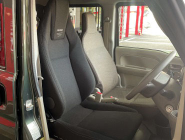 SUZUKI�@�G�u���B�@DA17V�i2024�N�j�@�Ɂ@RECARO�i���J���j�@LX-F TR NN �V�[�g�q�[�^�[�t���@����