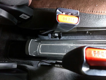 SUZUKI�@�n�X���[52�@�Ɂ@RECARO�i���J���j�@SR-7�@GU100H�@�u���E���@���@SR-7F�@GU100H�@�u���E���@����