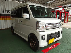 SUZUKI�@�G�u���B���S���@DA17W�i2024�N�j�@�Ɂ@RECARO�i���J���j�@SR-C�@UT100H�@A/R�@BK�@�V�[�g�q�[�^�[�t���@����