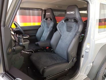 SUZUKI�@�W���j�[�V�G���@JB74�i2024�N�j�@�Ɂ@RECARO�i���J���j�@SR-C�@UT100H�@A/R�@BK�@���@SR-C�@UT100�@A/R�@BK�@����