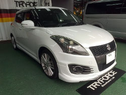 SUZUKI�@�X�C�t�g�X�|�[�c�@ZC32S�@�Ɂ@RECARO�i���J���j�@SR-S�@BK100�@BK/BK�@����