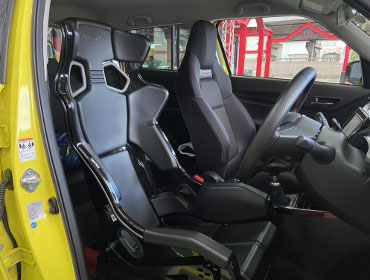 SUZUKI�@�X�C�t�g�X�|�[�c�@ZC33S�i2021�N�j�@�Ɂ@RECARO�i���J���j�@PRO RACER�@RMS�@2700G�@����