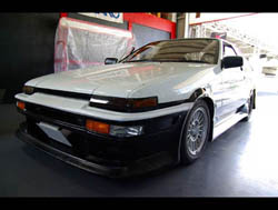 TOYOTA�@�X�v�����^�[�g���m�@AE86