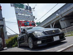 TOYOTA�@�N���E���A�X���[�g�@GRS182