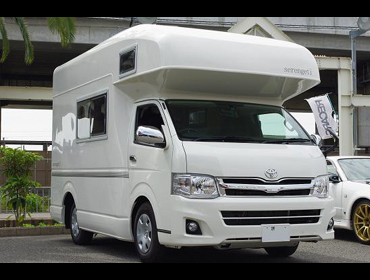 TOYOTA�@�n�C�G�[�X�@TRH214W��