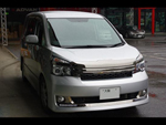 TOYOTA VOXY 70系