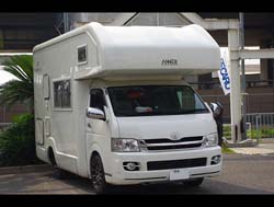 TOYOTA�@�n�C�G�[�X�@200�n�@�L�����s���O�J�[