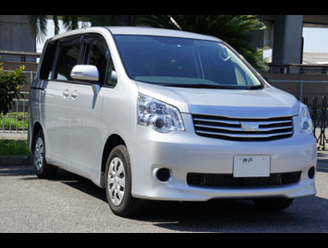 TOYOTA�@�m�A�@ZR70G��RECARO�i���J���j�V�[�g����