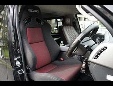 RECARO�i���J���V�[�g�j�@TOYOTA�@�n�C�G�[�X�@200�n��RECARO�i���J���j�@SR-7F SK100 RED�@����