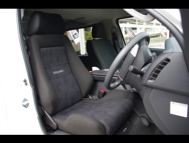 RECARO�i���J���V�[�g�j�@TOYOTA�@�n�C�G�[�X�@200�nS-GL��RECARO�i���J���j�@�G���S���hD�@BK�@����