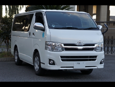 TOYOTA�@�n�C�G�[�X�@200�n��RECARO�i���J���j�V�[�g����