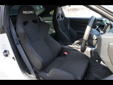 RECARO�i���J���V�[�g�j�@TOYOTA�@86�@ZN6��RECARO�i���J���j�@SR-6 SK100S BK�@���@SR-7F Lassic BK/RED�@����