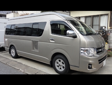 TOYOTA�@�n�C�G�[�X�@200�n��RECARO�i���J���j�V�[�g����