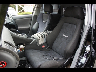 RECARO�i���J���V�[�g�j�@TOYOTA�@�v���E�X�@30�n��RECARO�i���J���j�@�X�^�C��JC�@�A���J���^�[���~���U�[�@���@�G���S���hD�@BK�@����