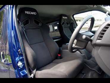 RECARO�i���J���V�[�g�j�@TOYOTA�@�n�C�G�[�X200�n�@4�^��RECARO�i���J���j�@SR-7F KK100�@BK�@�~2�r�@����