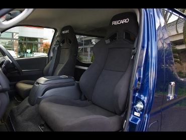 RECARO�i���J���V�[�g�j�@TOYOTA�@�n�C�G�[�X200�n�@4�^��RECARO�i���J���j�@SR-7F KK100�@BK�@�~2�r�@����