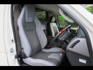 RECARO�i���J���V�[�g�j�@TOYOTA�@�n�C�G�[�X�@200�n���S��GL��RECARO�i���J���j�@LX-F IM 110 �O���[�@����