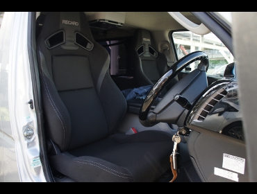 RECARO�i���J���V�[�g�j�@TOYOTA�@�n�C�G�[�X�@200�n��RECARO�i���J���j�@SR-7F Lassic BK/SIL�@�~2�r�@����