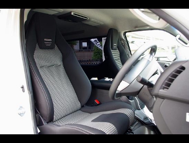 RECARO�i���J���V�[�g�j�@TOYOTA�@�n�C�G�[�X4�^�@200�n��RECARO�i���J���j�@LX-F IM 110 BK�@�~2�r�@����