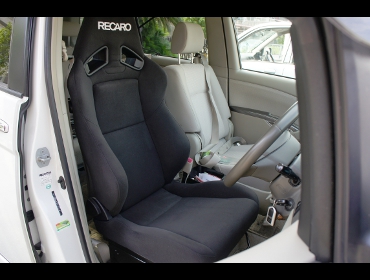 RECARO�i���J���V�[�g�j�@TOYOTA�@ISIS�i�A�C�V�X�j��RECARO�i���J���j�@SR-7F KK100 BK�@����