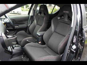 RECARO�i���J���V�[�g�j�@TOYOTA�@�A�N�A��RECARO�i���J���j�@SR-7 Lassic BK/RED�@���@SR-7F Lassic BK/RED�@�V�[�g�q�[�^�[�t���@����