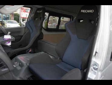 RECARO�i���J���V�[�g�j�@TOYOTA�@�n�C�G�[�X�@200�n��RECARO�i���J���j�@RS-G SK2 BK/BL�@���@SR-6 SK100S BK/BL�@����