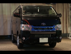 RECARO�i���J���V�[�g�j�@TOYOTA�@�n�C�G�[�X200�n��RECARO�i���J���j�@�G���S���hD�@BK�@����