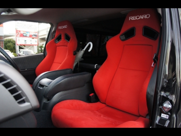 RECARO�i���J���V�[�g�j�@TOYOTA�@�n�C�G�[�XS-GL�@200�n��RECARO�i���J���j�@SR-7F KK100�@RED�@�~2�r�@����