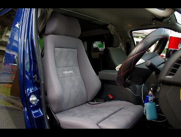 RECARO�i���J���V�[�g�j�@TOYOTA�@�n�C�G�[�X�@200�n��RECARO�i���J���j�@�G���S���hMV�@�O���C�@����