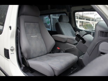 RECARO�i���J���V�[�g�j�@TOYOTA�@�n�C�G�[�X�o���@100�n��RECARO�i���J���j�@�G���S���hMV�@�O���C�@����