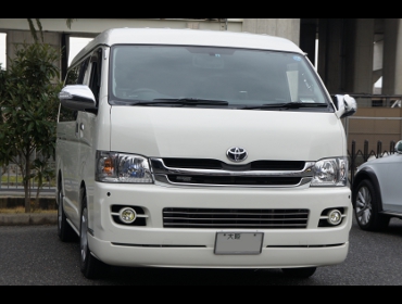 TOYOTA�@200�n�n�C�G�[�X��RECARO�i���J���j�V�[�g����