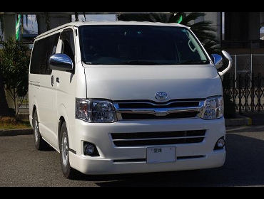 TOYOTA�@�n�C�G�[�X200�n��RECARO�i���J���j�V�[�g����