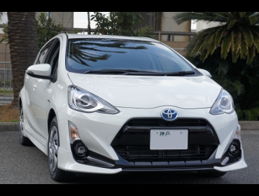 TOYOTA�@�A�N�A��RECARO�i���J���j�V�[�g����