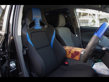 RECARO�i���J���V�[�g�j�@TOYOTA�@�v���E�X���@W40��RECARO�i���J���j�@SR-7F�@Lassic�i���V�b�N�j �@BK/BL�@����