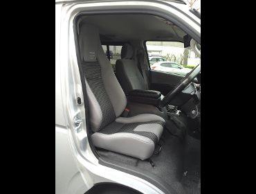 RECARO�i���J���V�[�g�j�@TOYOTA�@�n�C�G�[�X�o���@�X�[�p�[GL�@KDH201V��RECARO�i���J���j�@LX-F IM110 �O���C�@����