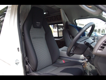 RECARO�i���J���V�[�g�j�@TOYOTA�@�n�C�G�[�X�@200�n��RECARO�i���J���j�@LX-F IM 110 BK�@����