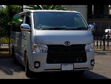 TOYOTA�@�n�C�G�[�X200�n��RECARO�i���J���j�V�[�g����