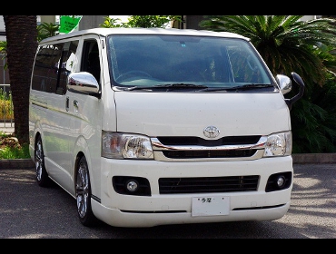 TOYOTA�@�n�C�G�[�X�@TRH200V��RECARO�i���J���j�V�[�g����