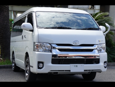 TOYOTA�@�n�C�G�[�X4�^�@200�n��RECARO�i���J���j�V�[�g����