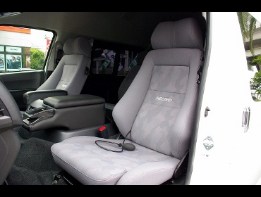 RECARO�i���J���V�[�g�j�@TOYOTA�@�n�C�G�[�X�@200�n�Ƀ��J���@�G���S���hMV �O���C�@�~2�r�@����