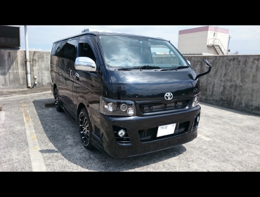 TOYOTA�@�n�C�G�[�X�@200�n�@2�^�@�W���{�f�BS-GL��RECARO�i���J���j�V�[�g����